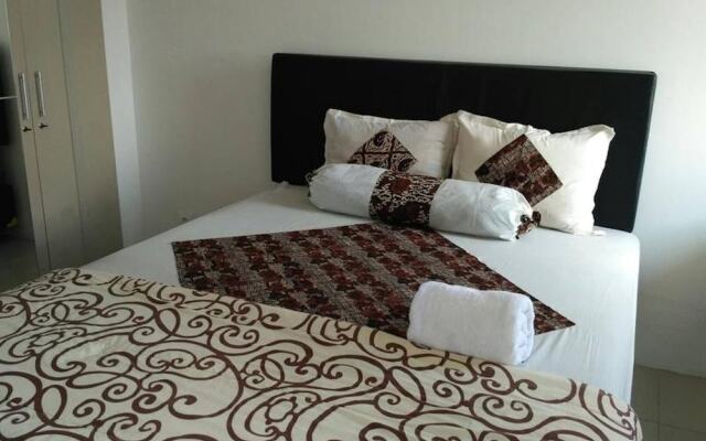 1br Apartment With Pool