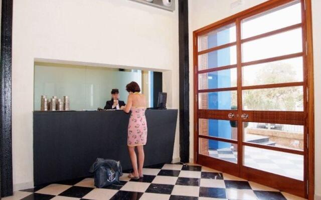 Azul Playa Apartments