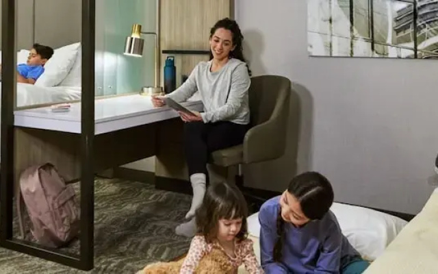 Springhill Suites Pittsburgh Airport
