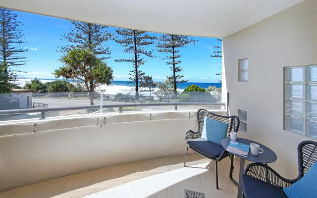 Unit 2 'The Rocks', Coolum Beach