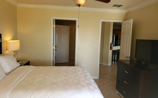 Holiday Inn Resort Grand Cayman by IHG