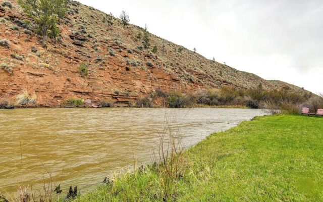 Fishing & Views: 'river Paradise' in Dubois!