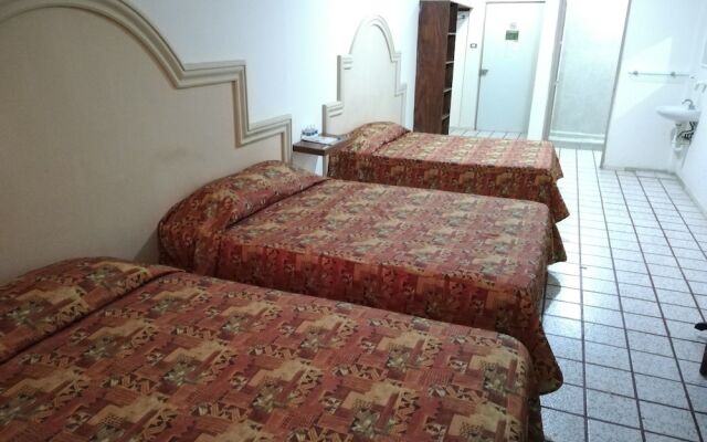 Hostal Plaza Jacona