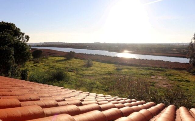 Akivillas Tavira Pine