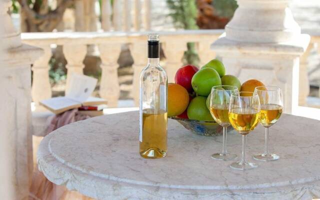 Twin Palms - Exclusive Luxury Villa Near Latchi