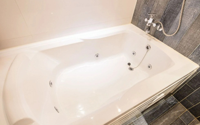 Belita N Goodtime Drive-in Motel