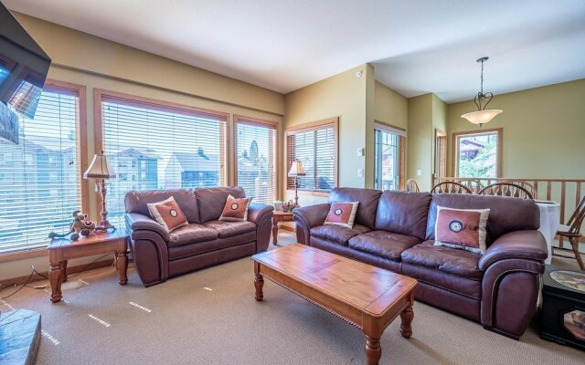 Bear's Paw Chalet - Amazing Location & Ski In/out