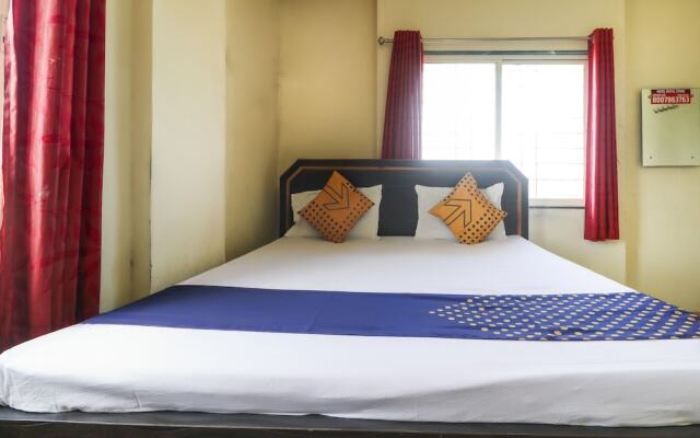 SPOT ON 37864 Royal Stone Hotel