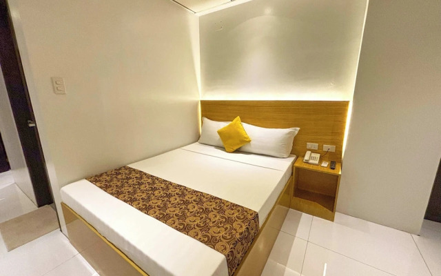 LuxeLite Suites Pasay