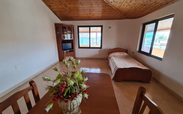 Tirane Tranquility Cottage