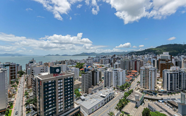 Vista mar em condomínio com foodhall Toptower#CA47