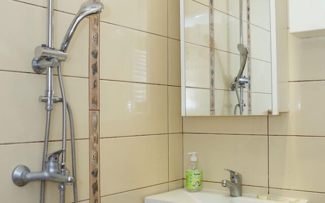 FM Deluxe 1-BDR Apartment - Just Like Home