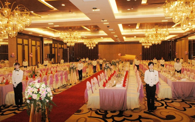 Dongguang Richwood Garden Hotel