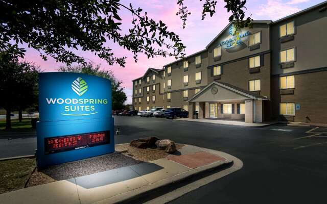 WoodSpring Suites Fort Worth Fossil Creek