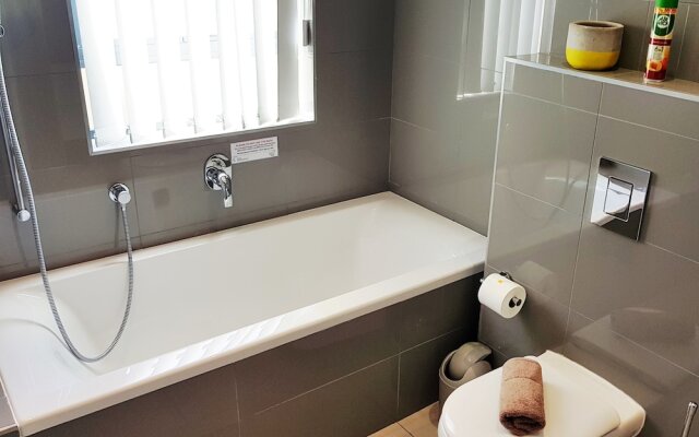 8 Aquila Covo Self catering