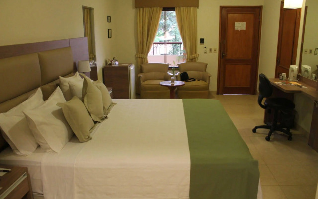 Le Moustier Suites