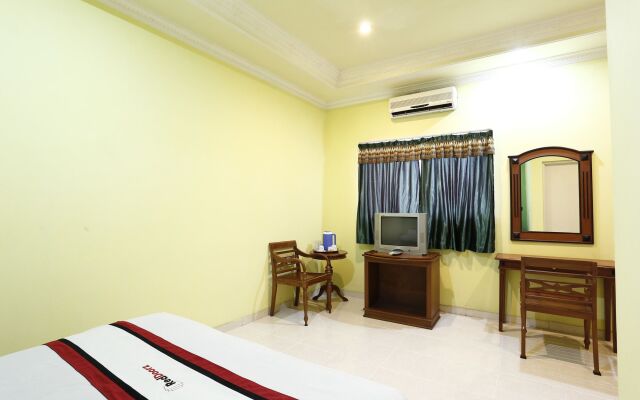 Reddoorz near Ambarukmo Plaza 3