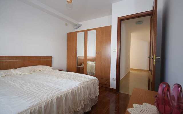 102118 -  House in Carnota