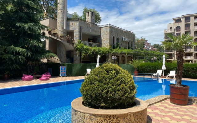 One Bedroom Apartment Anita Pool View А25