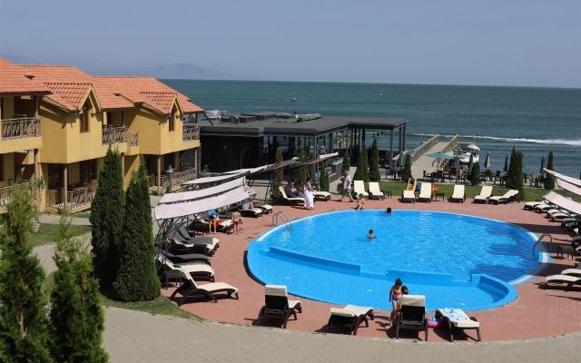 Best Western Bohemian Resort