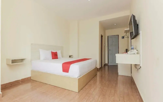 RedDoorz Plus near Jembatan Musi II Palembang