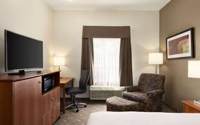 Super 8 by Wyndham Calgary Shawnessy Area