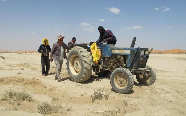 Khamlia Desert Bed & Breakfast