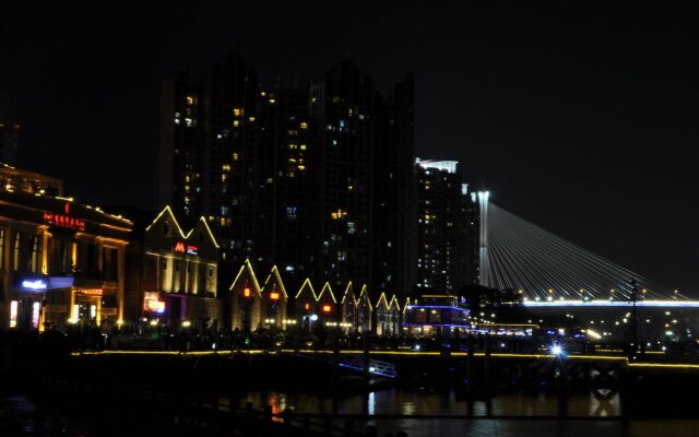 Gondola Taikoo Hotel