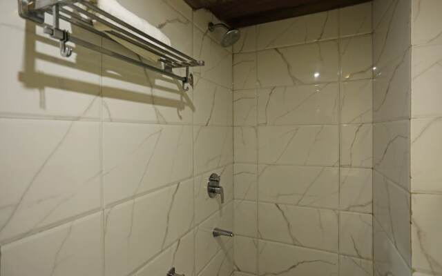 Collection O 8479 Hotel Ambience