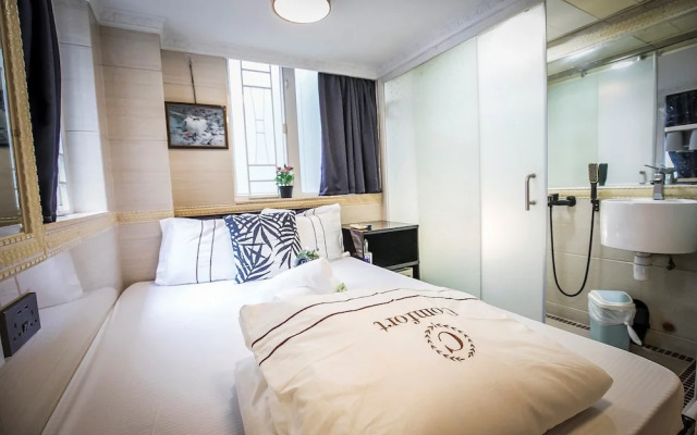 Tsim Sha Tsui Hotel