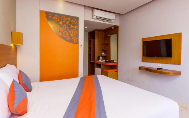 RedDoorz Plus @ Padma Utara 2