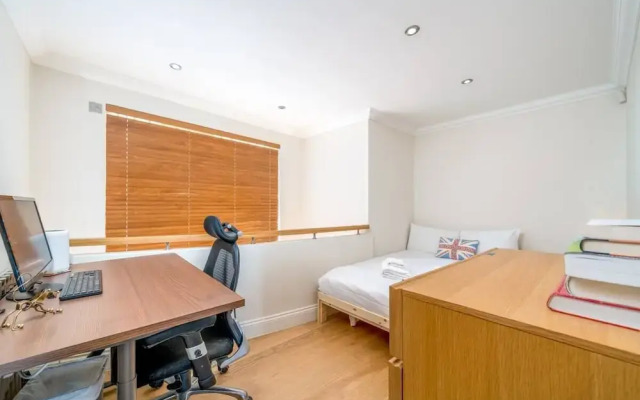 Great flat near St Pauls Cathedral