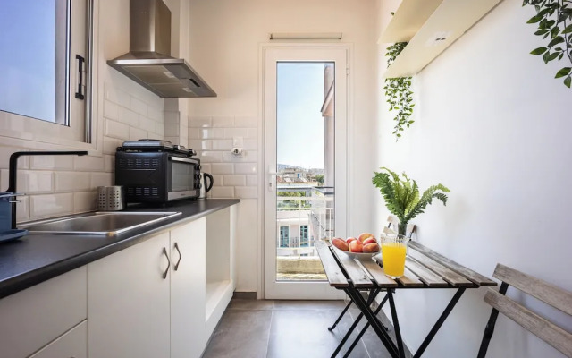 Chic Studio in Gazi Walk to Acropolis