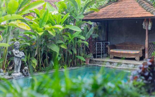 Sari Bamboo Bungalows