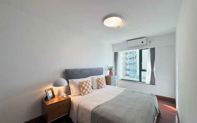 Tyms 2BR Apt Near ITC Xujiahui Line1 11