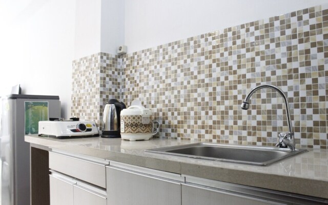 Comfy Studio Apartment at Emerald Tower