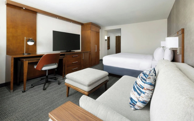 Holiday Inn Hotel Woodland Hills (Warner Ctr)