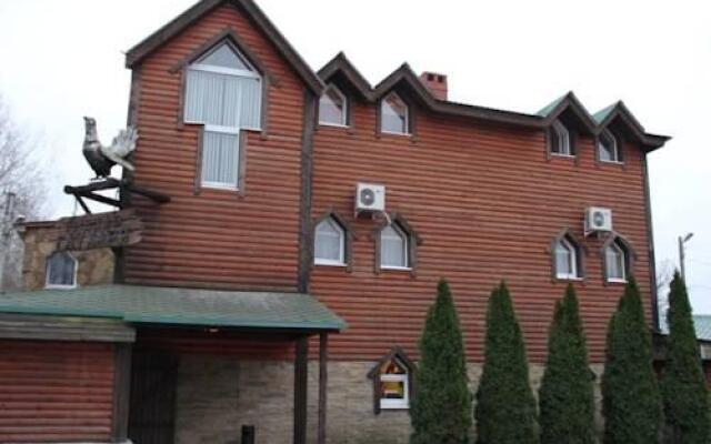 Gnezdo Gluharya Hotel