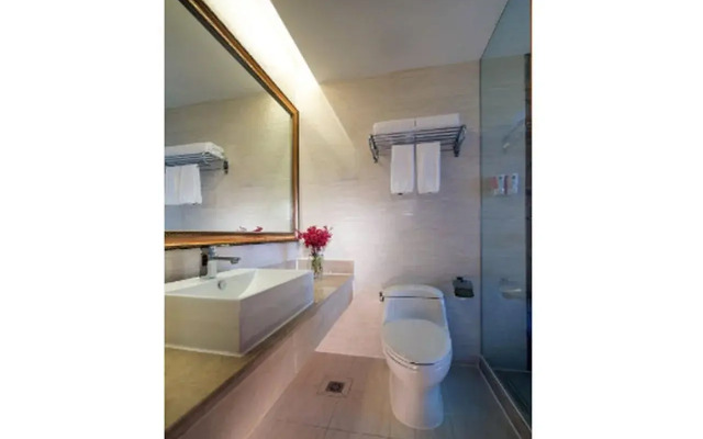 Vienna Hotel Guangzhou Chimelong Dashi Metro Station