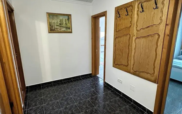 Serenity Apartments and Studios