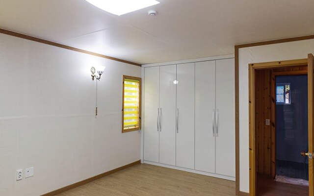 Pyeongchang Montmartre Pension