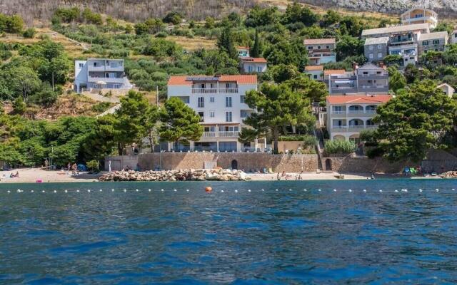 Apartments Villa Carica