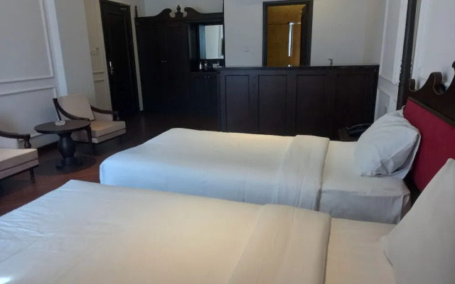 Mia Hotel (Feliz Hotel Binh Duong)