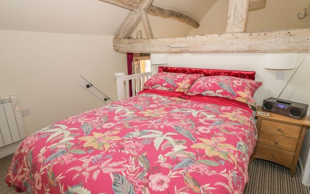 The Bolt Hole, Tiddington