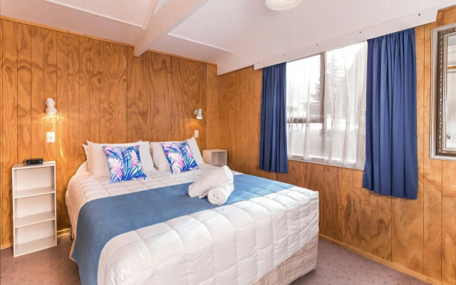 Motutere Bay Top 10 Holiday Park