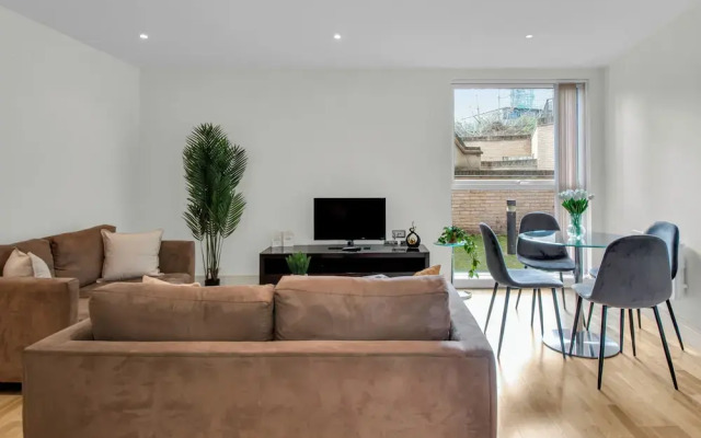 One Bed Apartment in Waterloo near Southwark