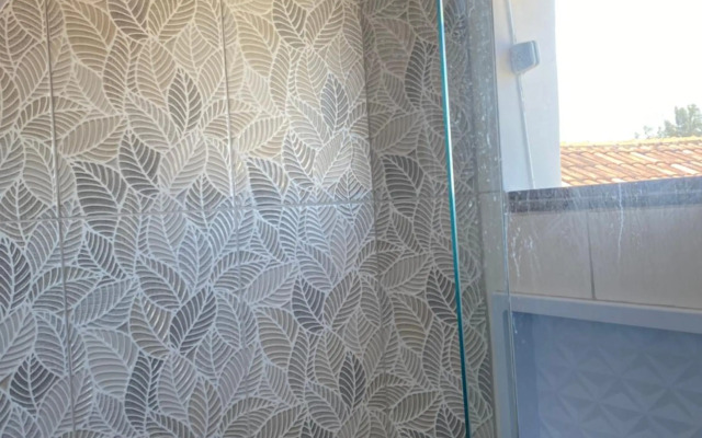 Novo estúdio Apês do Peró 12 - belíssimo