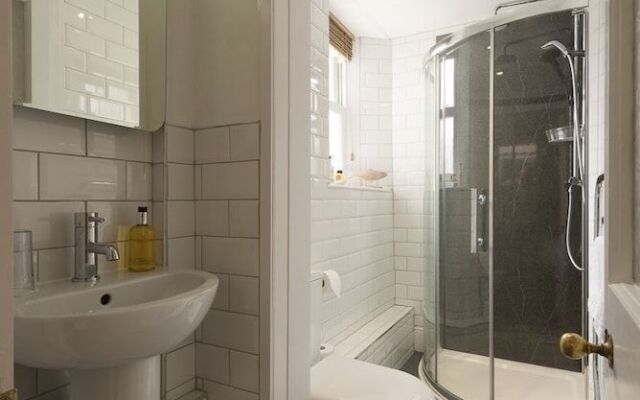 Cliftons Guest House