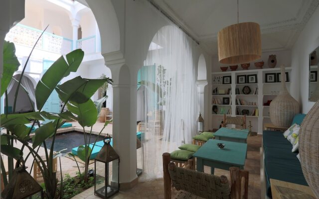 Riad DAR DAR