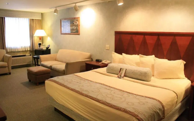 Senator Inn & Spa